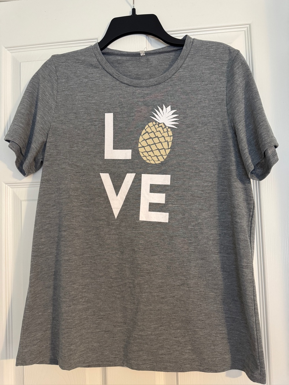 Women’s  Gray "LOVE" Pineapple Graphic Tee